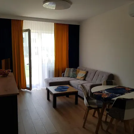 Apartament Z Ogrodkiem Uniejow Exterior photo